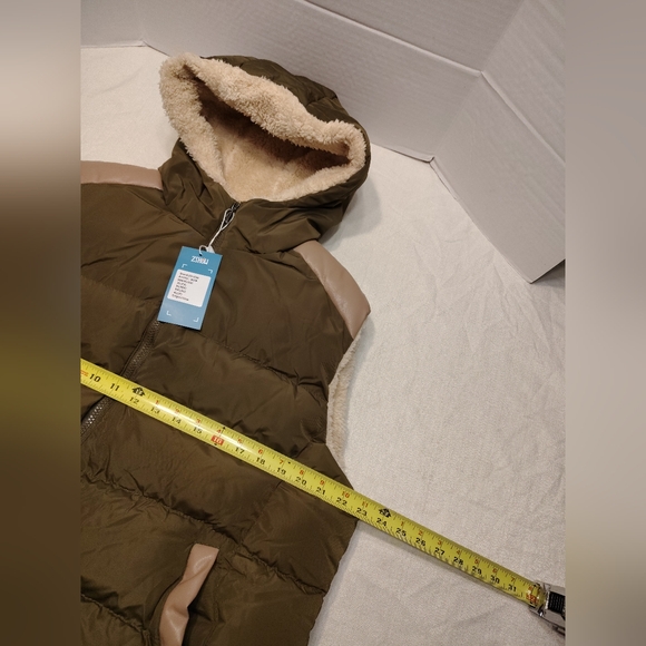 Zshow Hooded Puffer Vest Lined Fleece, Women - XL - Picture 7 of 11